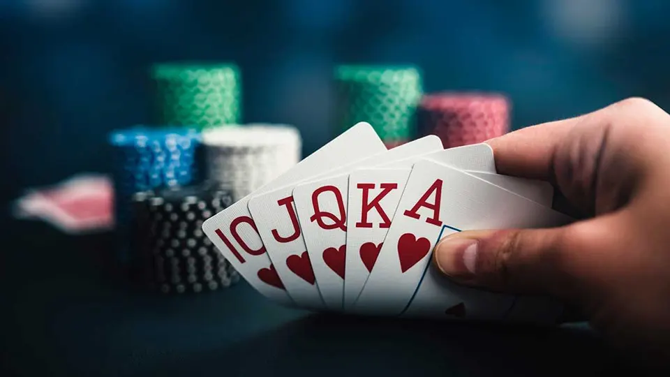 Chơi Poker Online Với Bạn